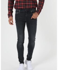 Blugi slim fit