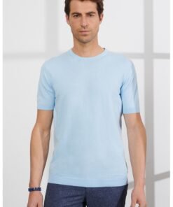 Tricou uni cu decolteu la baza gatului