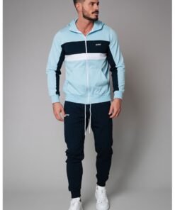 Costum sport cu fermoar si gluga