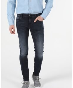 Blugi slim fit cu detalii cu aspect decolorat