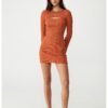 Rochie striata cu decupaj frontal