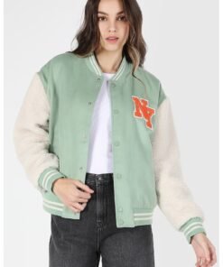 Jacheta cu model colorblock si buzunare laterale