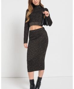 Pulover crop cu guler inalt