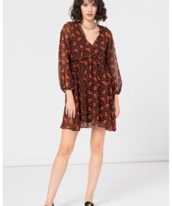 Rochie lejera cu decolteu amplu