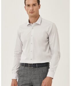 Camasa slim fit cu guler ascutit