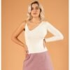 Bluza cu decolteu pe un umar si detaliu de lant Layla