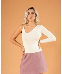 Bluza cu decolteu pe un umar si detaliu de lant Layla