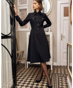 Rochie midi evazata cu guler ascutit