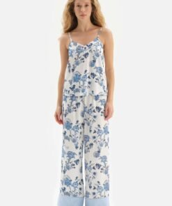 Pijama cu pantaloni lungi si imprimeu floral