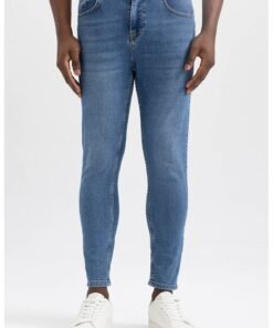 Blugi slim fit cu talie medie