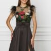 Rochie DY Fashion neagra cu broderie la bust si pene la umeri