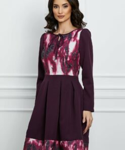 Rochie Moze mov cu imprimeu floral magenta la bust