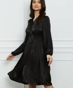Rochie Moze neagra satinata cu aspect petrecut