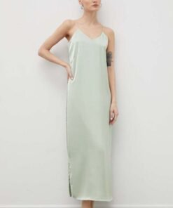 Rochie culoarea verde Bruuns Bazaar midi evazata