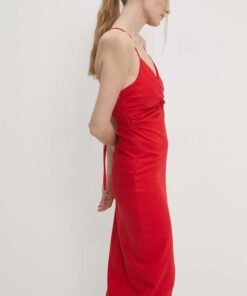 Rochie din in culoarea rosu Answear Lab maxi evazata