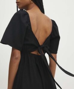 Rochie din in culoarea negru Answear Lab maxi evazata