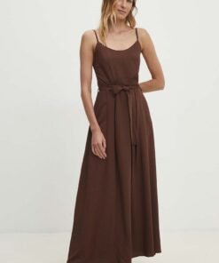 Rochie din in culoarea maro Answear Lab maxi evazata