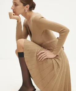 Rochie culoarea maro Answear Lab mini evazata