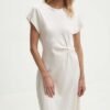 Rochie culoarea bej Answear Lab maxi evazata