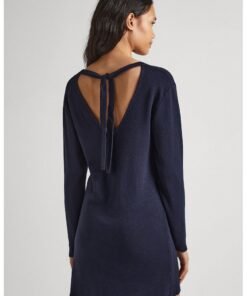 Rochie-pulover cu decolteu adanc pe spate